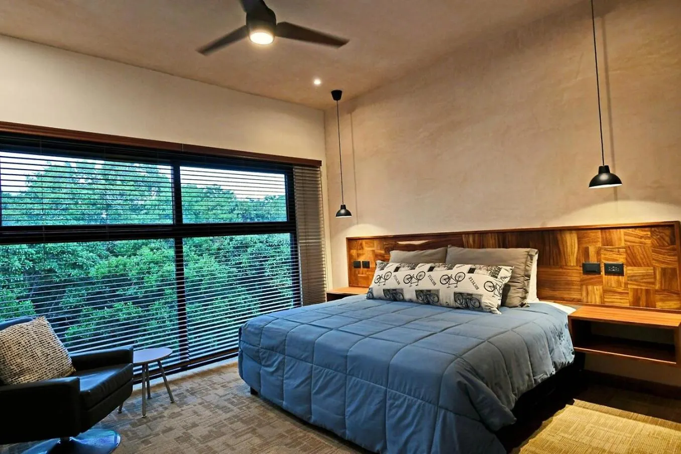 Luxury 5-Br Oasis Golf, Private Pool, Beach! Akumal 0*,  Mexico