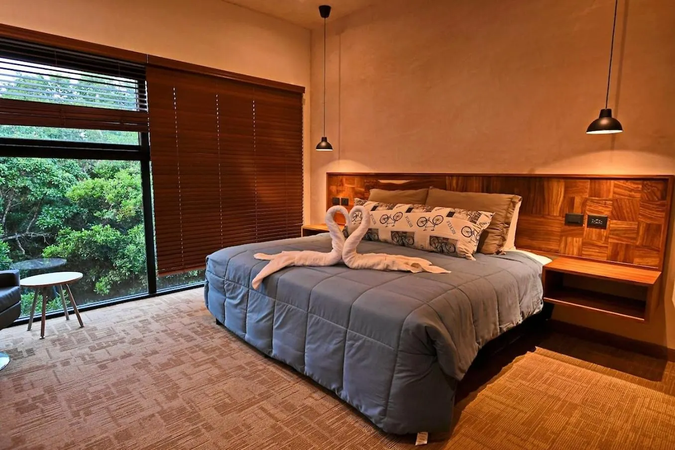 Luxury 5-Br Oasis Golf, Private Pool, Beach! Akumal Holiday home