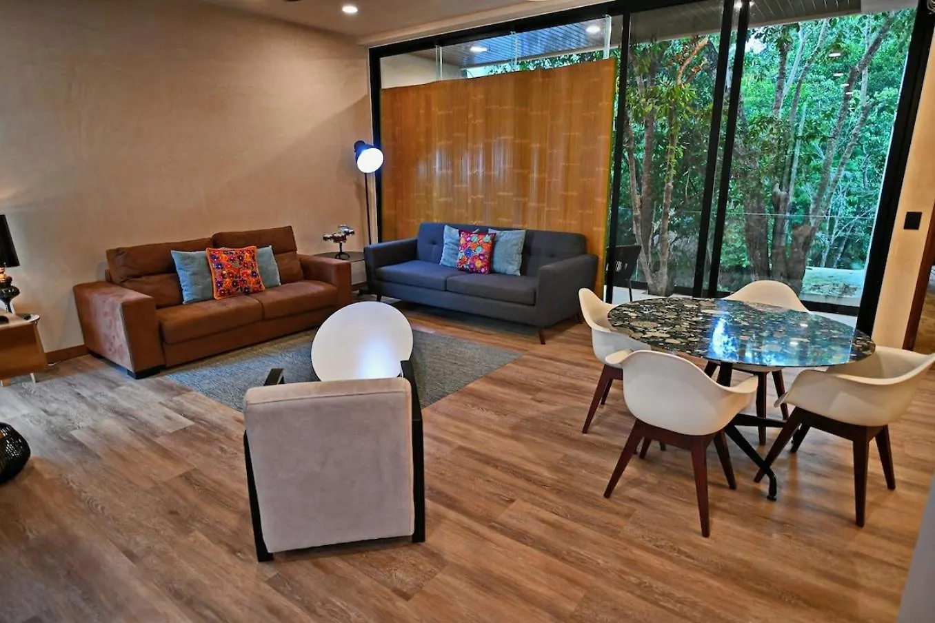 Luxury 5-Br Oasis Golf, Private Pool, Beach! Akumal